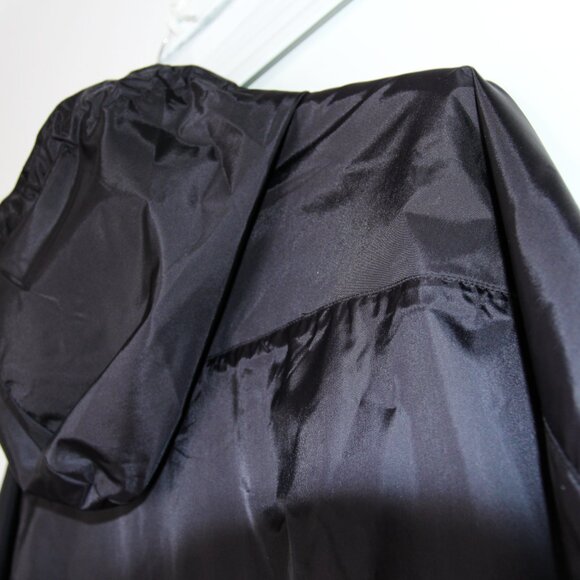 BNWT AW20 ACNE STUDIOS REFLECTIVE FACE MOTIF PONCHO S/M - Picture 5 of 15